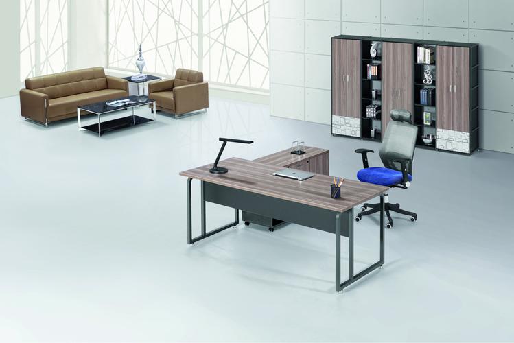 我廠專門從事鋼木家具的生產(chǎn)以及銷售.其擁有先進(jìn)的成套生產(chǎn)技術(shù)設(shè)備.